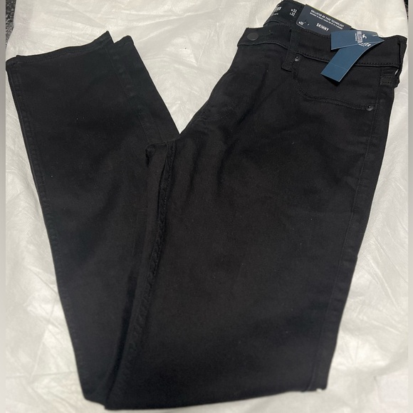 Hollister Other - Hollister Black No Fade Skinny Jeans